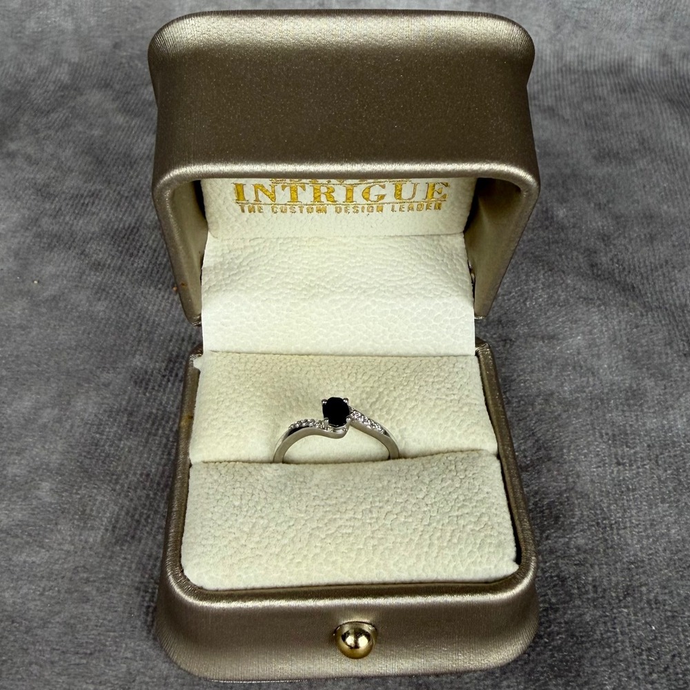 Intrigue 925 Sterling Silver Genuine Blue Sapphire CZ Bypass Ring Size 6.25 NWT